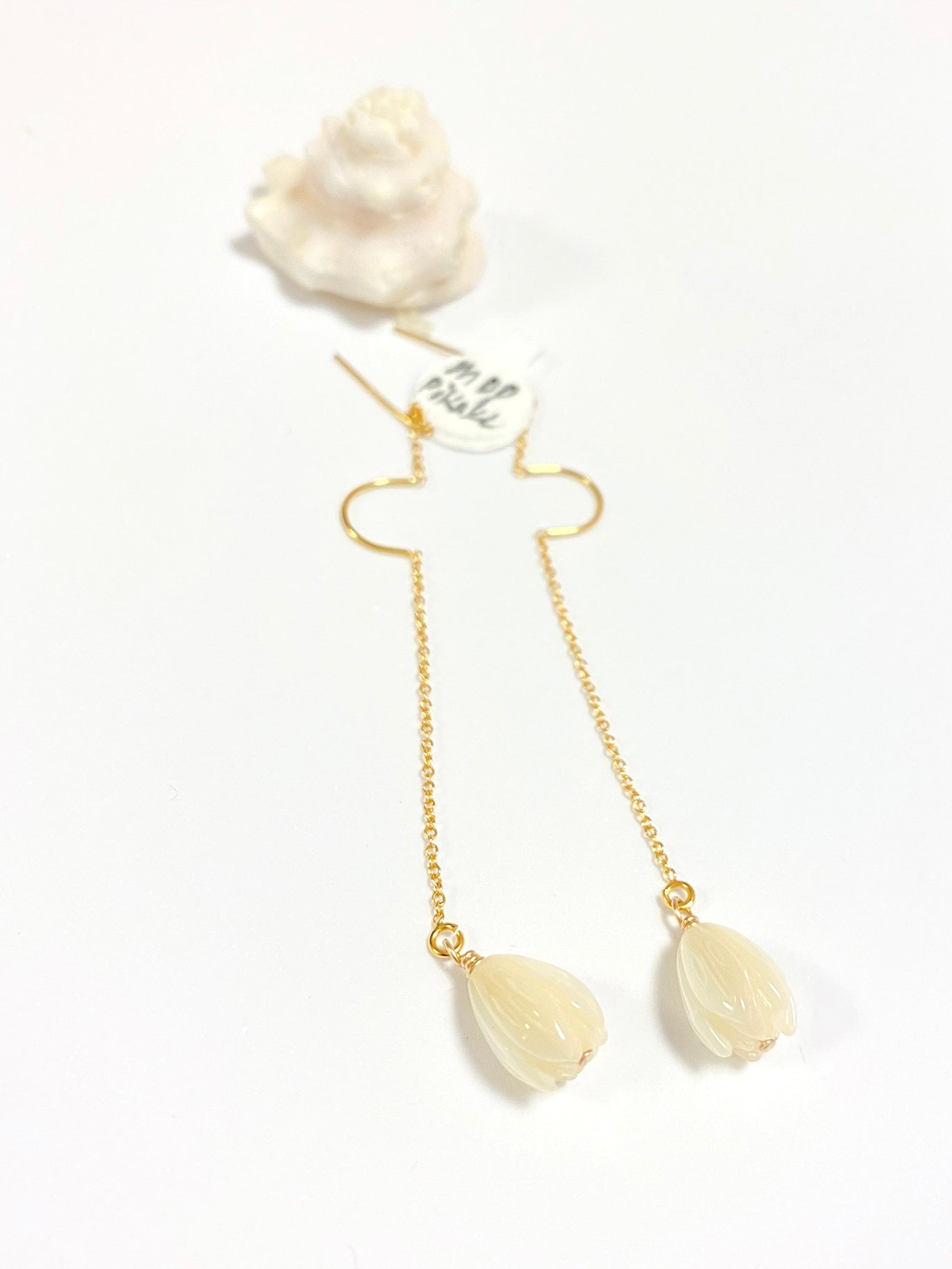 ピカケの花ピアス