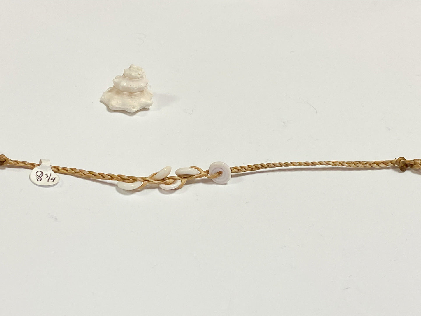 プカシェル手編みブレスレット