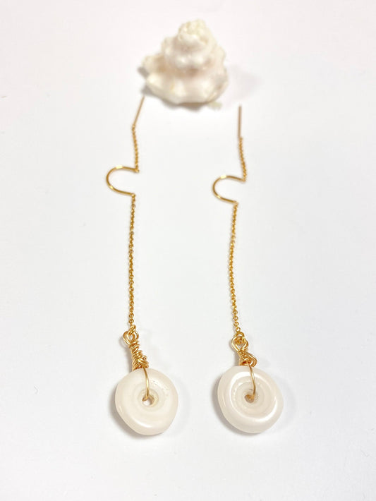 プカシェルピアス