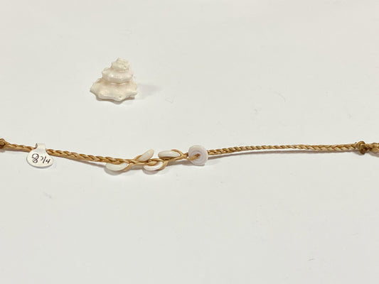 プカシェル手編みブレスレット